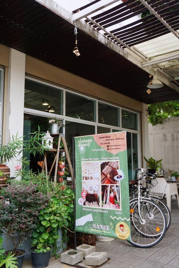 Manee Guesthouse And Record บ้านมานี Chiang Mai Exterior foto